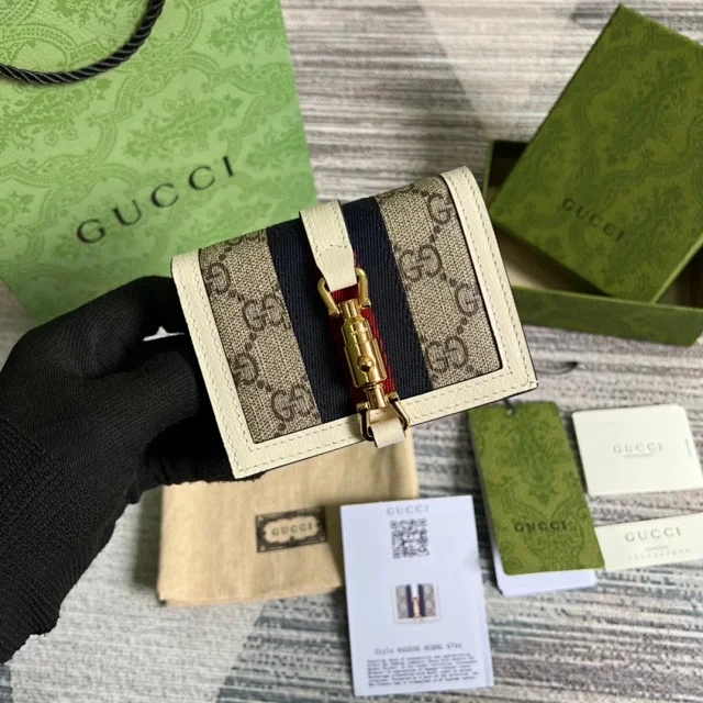 【GUCCI】グッチ〔ジャッキー 1961〕カードケース ウォレット（コイン＆紙幣入れ付き）ホワイト（645536 HUHHG 9794）