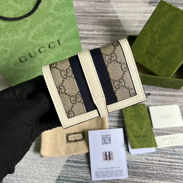 【GUCCI】グッチ〔ジャッキー 1961〕カードケース ウォレット（コイン＆紙幣入れ付き）ホワイト（645536 HUHHG 9794）