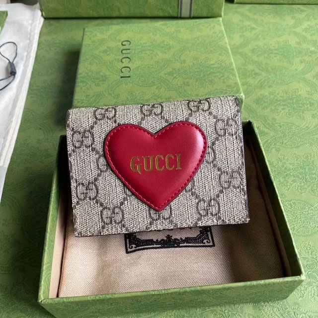 【GUCCI】グッチ ハート モチーフ付き カードケース ウォレット （648848 20QAS 8570）