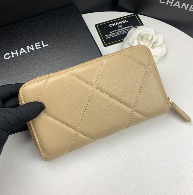 【CHANEL】シャネル 19 ロング ジップ ウォレット アプリコット（AP0948）