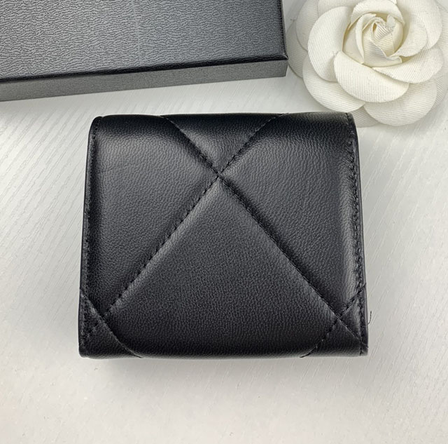 【CHANEL】シャネル CCロゴ 三つ折り財布 ブラック（AP0956）