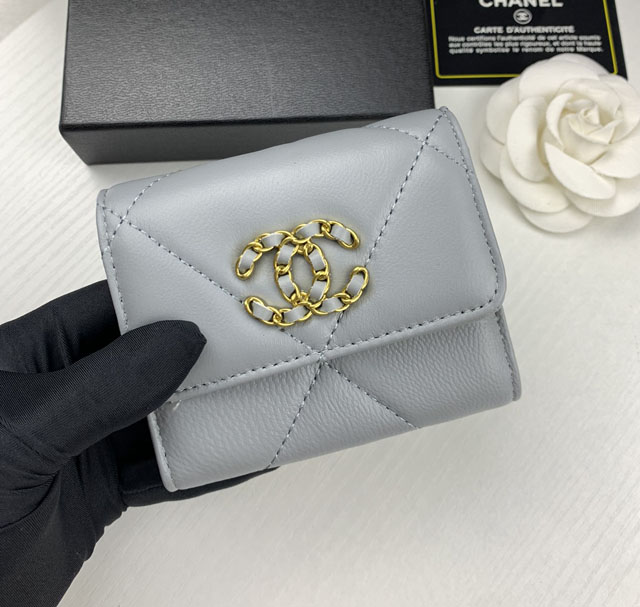 【CHANEL】シャネル CCロゴ 三つ折り財布 グレー（AP0956）