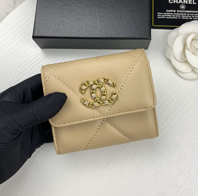 【CHANEL】シャネル CCロゴ 三つ折り財布 アプリコット（AP0956）