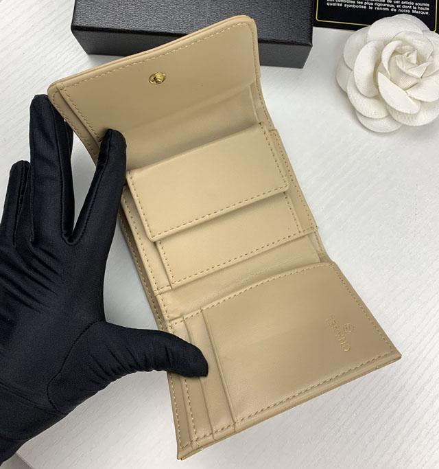 【CHANEL】シャネル CCロゴ 三つ折り財布 アプリコット（AP0956）