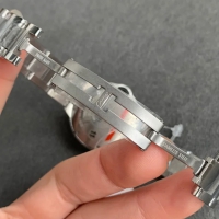 V6工場 V7バージョン カルティエ スーパーコピー バロン ブルー ドゥ カルティエ ウォッチ 33MM（W6920071）
