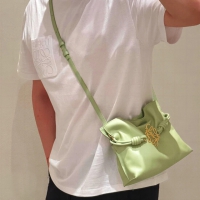 【LOEWE】ロエベ スーパーコピー フラメンコクラッチ ミニ（ナパカーフ）ライトグリーン A411FC2X73