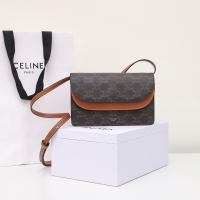 【CELINE】セリーヌ スーパーコピー ストラップ付きウォレット / トリオンフキャンバス＆カーフスキン タン（10D852CG9.04LU）