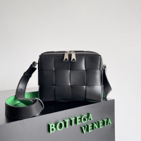 【BOTTEGA VENETA】ボッテガヴェネタ スーパーコピー カセット カメラバッグ ブラック/パラキート（730027V29E01091）