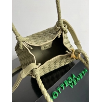 【BOTTEGA VENETA】ボッテガヴェネタ スーパーコピー スモール パラシュート ショルダーバッグ アボカドグリーン（796569）