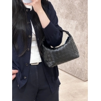 【BOTTEGA VENETA】ボッテガヴェネタ スーパーコピー イントレチャートレザーのミニショルダーバッグ ブラック（754443V3IV18425）