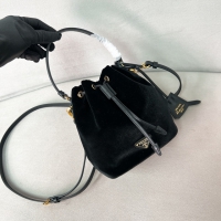 【PRADA】プラダ スーパーコピー ナッパレザーディテール付 ベルベット ミニバッグ（1BE067_2C7Q_F0002_V_WOM）