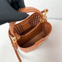 【PRADA】プラダ スーパーコピー パニエ カットアウトモチーフ レザー ミニバッグ キャラメル（1BA217_2CY4_F03BH_V_OOO）