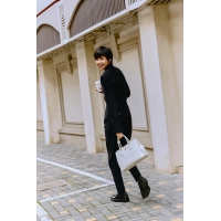 【PRADA】プラダ プラダ スーパーコピーガレリア ラージ ソフトグレインレザー バッグ ホワイト（1BA274_2CYS_F0009_V_YO0）