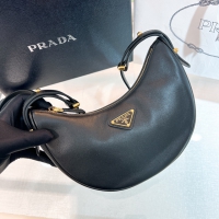 【PRADA】プラダ スーパーコピー アーケ スモール レザー ショルダーバッグ ブラック（1BC194_ASK_F0002_V_OOO）