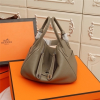 【HERMES】エルメス スーパーコピー リンディ 26 ハンドバッグ エトゥープ（H073428CK18）