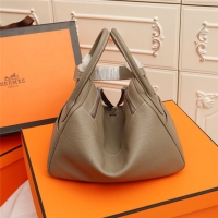 【HERMES】エルメス スーパーコピー リンディ 26 ハンドバッグ エトゥープ（H073428CK18）