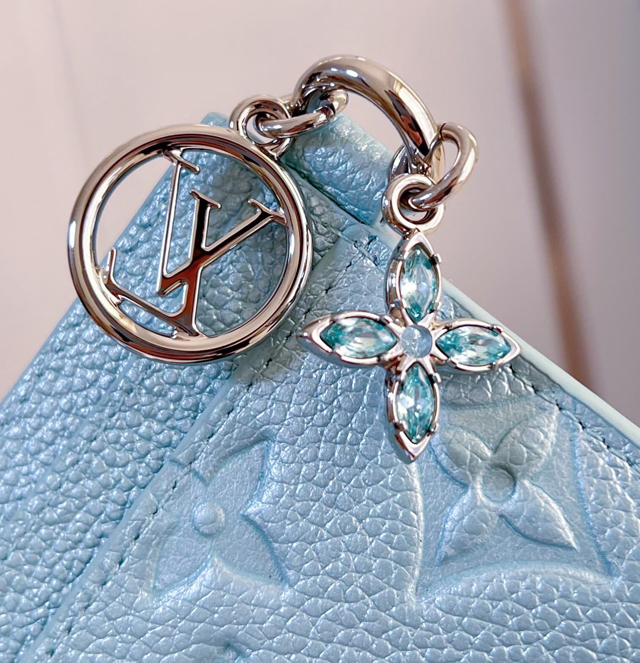 【Louis Vuitton】ルイヴィトン スーパーコピー カードケース ポルト カルト・LV チャーム（M12180）