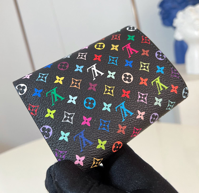 【Louis Vuitton】ルイヴィトン スーパーコピー LV × TM ポルトフォイユ･ヴィクトリーヌ ブラック（M14163）