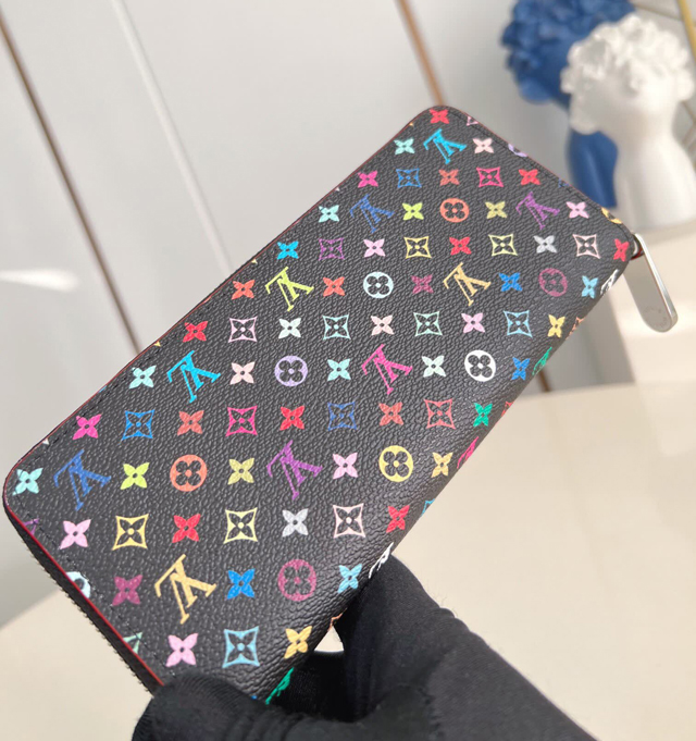 【Louis Vuitton】ルイヴィトン スーパーコピー LV × TM ポルトフォイユ・クレマンス ブラック（M13408）