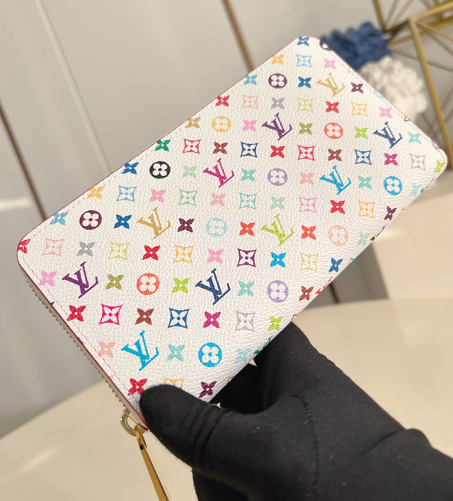 【Louis Vuitton】ルイヴィトン スーパーコピー LV × TM ジッピー･ウォレット ホワイト（M13922）