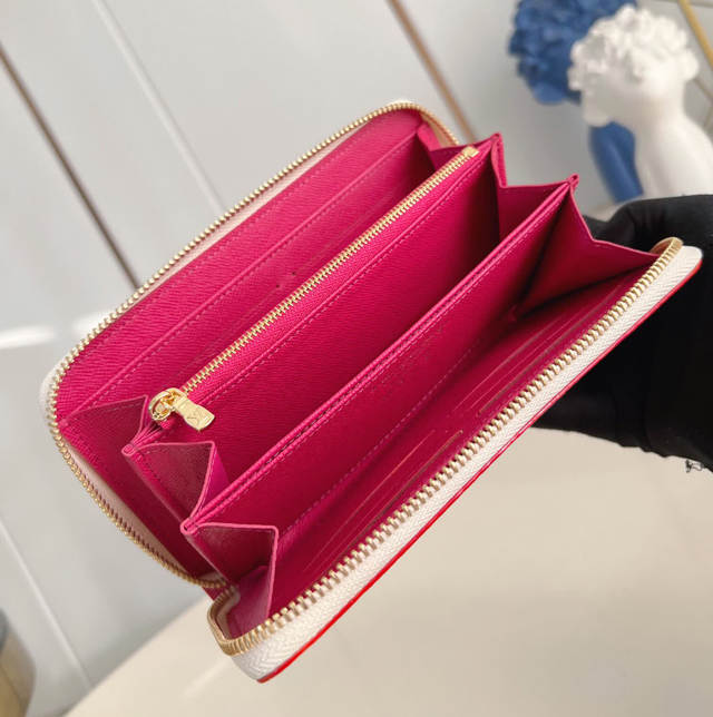 【Louis Vuitton】ルイヴィトン スーパーコピー LV × TM ジッピー･ウォレット ホワイト（M13922）