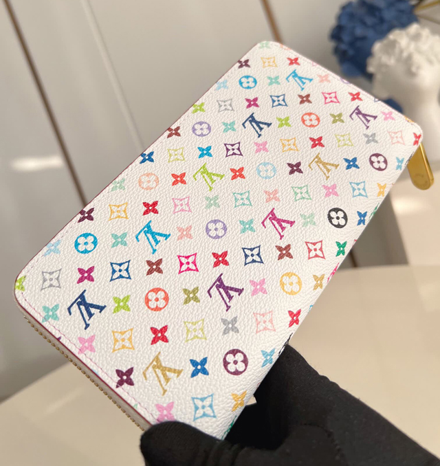 【Louis Vuitton】ルイヴィトン スーパーコピー LV × TM ジッピー･ウォレット ホワイト（M13922）
