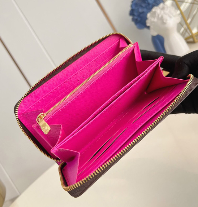 【Louis Vuitton】ルイヴィトン スーパーコピー LV × TM ジッピー･ウォレット ブラウン（M14162）