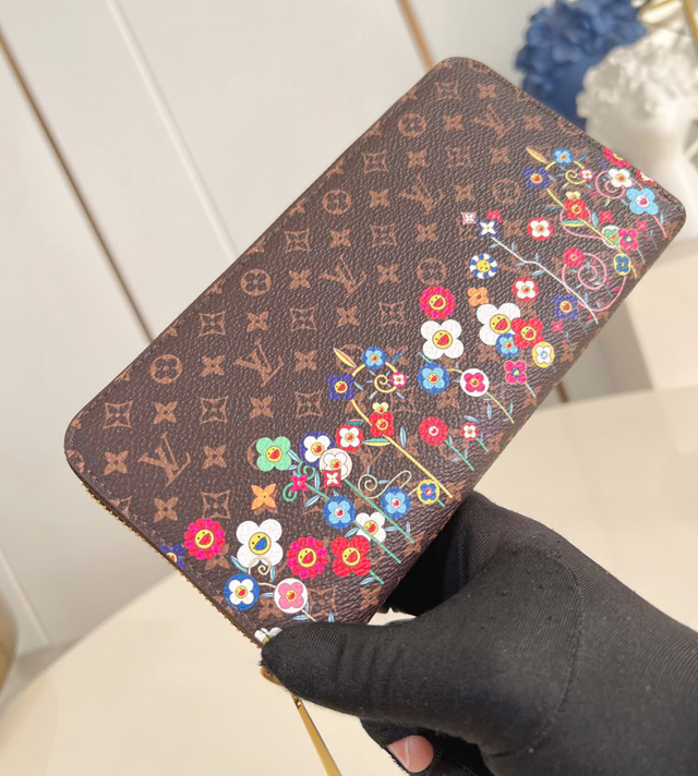 【Louis Vuitton】ルイヴィトン スーパーコピー LV × TM ジッピー･ウォレット ブラウン（M14162）
