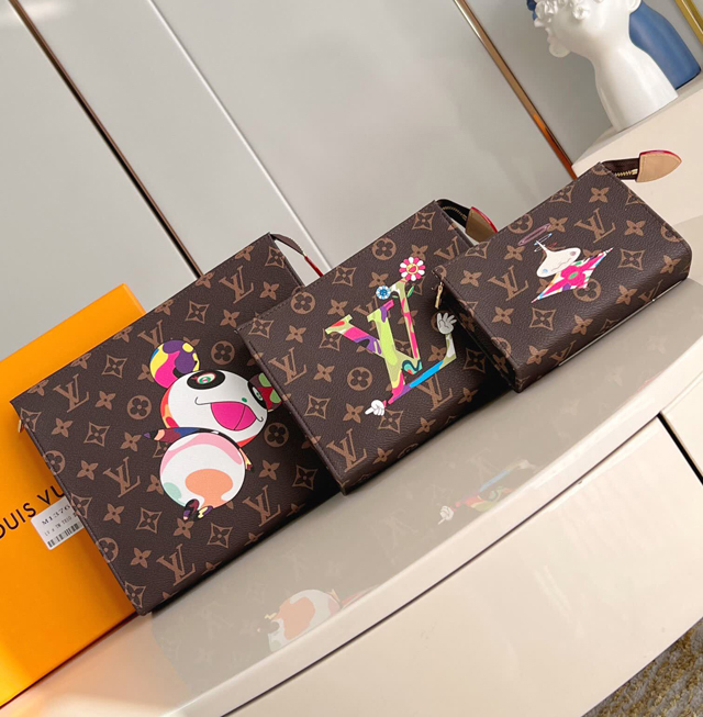 【Louis Vuitton】ルイヴィトン スーパーコピー LV x TM トリオ トイレタリーポーチ マルチカラー（M13762）