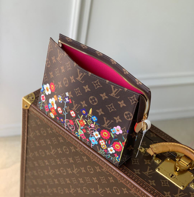  【Louis Vuitton】ルイヴィトン スーパーコピー LV x TM トイレタリーポーチ ブラウン（M14180）