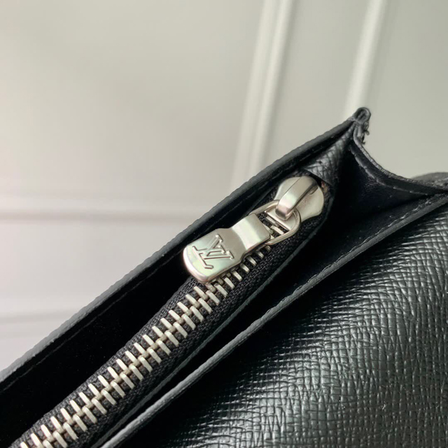 【Louis Vuitton】ルイヴィトン スーパーコピー パーソナライズ可能 ポルトフォイユ･ブラザ ブラック（M61697）