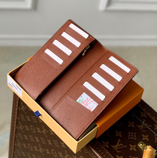 【Louis Vuitton】ルイヴィトン スーパーコピー パーソナライズ可能 ポルトフォイユ･ブラザ ブラウン（M66540）