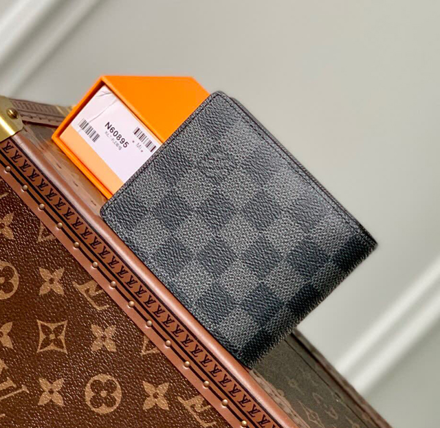 【Louis Vuitton】ルイヴィトン スーパーコピー パーソナライズ可能 ポルトフォイユ･ミュルティプル 札入れ（N62663）