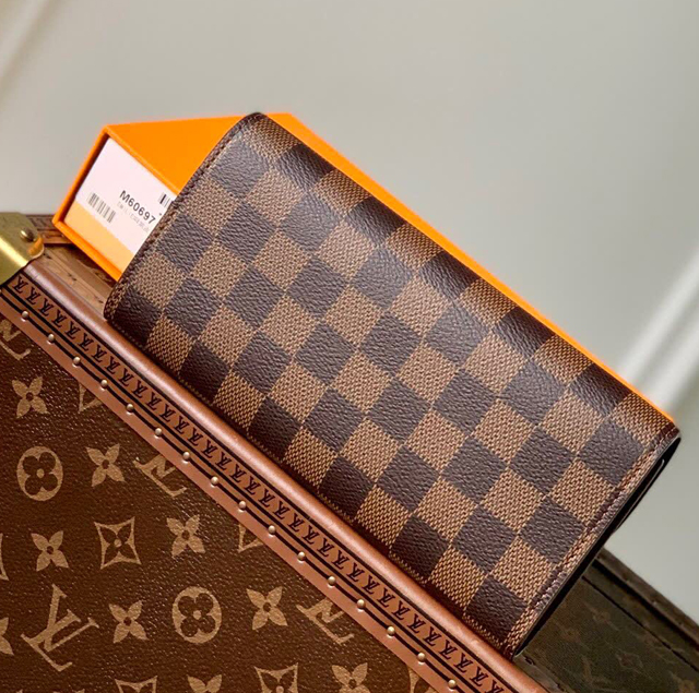 【Louis Vuitton】ルイヴィトン スーパーコピー ポルトフォイユ・エミリー Emile ダミエ・エベヌ レッド（N63544）