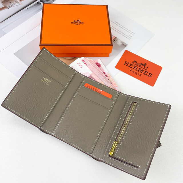 【HERMES】エルメス スーパーコピー ベアンウォレット エトゥープ（H082875）