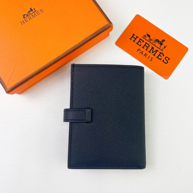 【HERMES】エルメス スーパーコピー ニュー・Hパッサン ショートウォレット ノワール（H085779CK89）