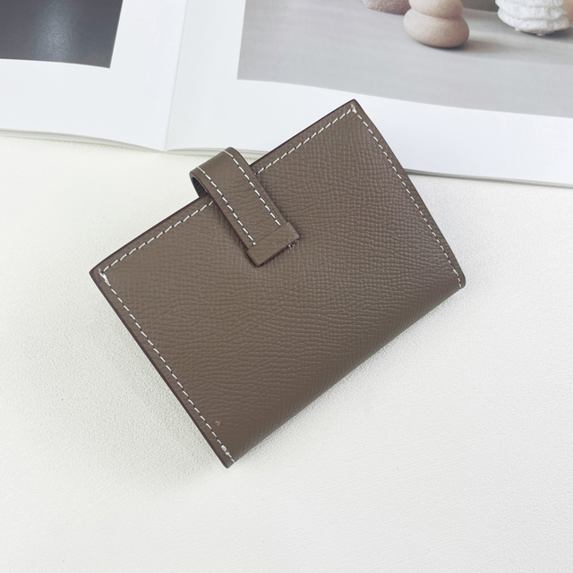 【HERMES】エルメス スーパーコピー ベアンミニウォレット エトゥープ（H039796CC18）