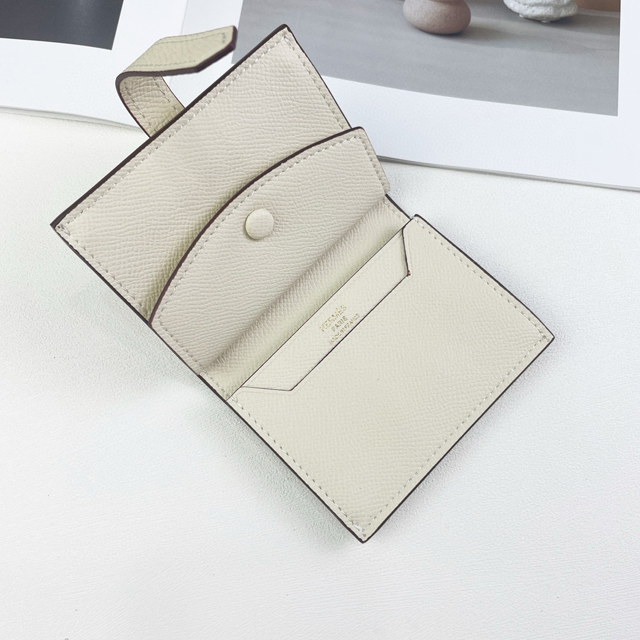 【HERMES】エルメス スーパーコピー ベアンミニウォレット チョーク（H039795CCI2）