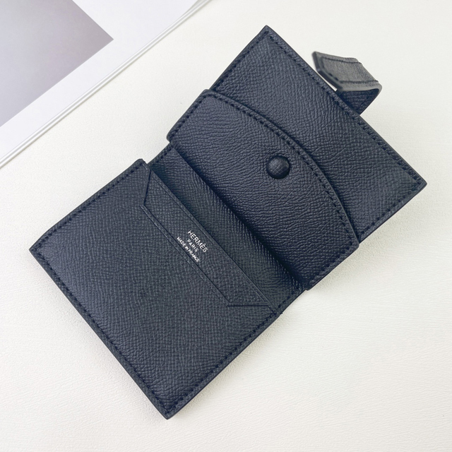 【HERMES】エルメス スーパーコピー ベアンミニウォレット ノアール（H084818CK89）