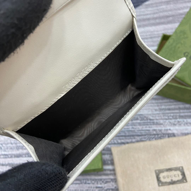 【GUCCI】グッチ 790067 ダブルG カードケース 名刺入れ ホワイト