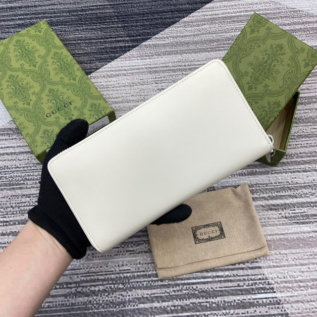 【GUCCI】グッチ 790057 ツートン ダブルG ジップ ウォレット ホワイト