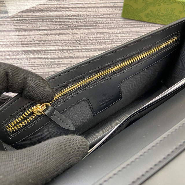 【GUCCI】グッチ 820688〔GGエンブレム〕レザーストラップ ウォレット ベージュ＆ブラック