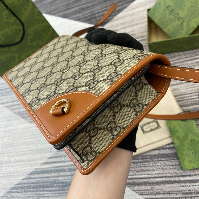 【GUCCI】グッチ 820688〔GGエンブレム〕レザーストラップ ウォレット ベージュ＆ブラウン 