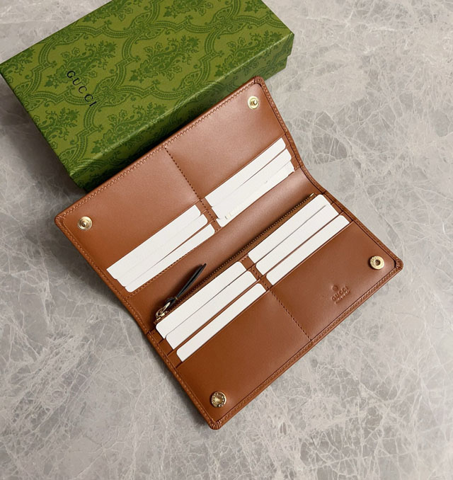 【GUCCI】グッチ 821802〔GGエンブレム〕コンチネンタルウォレット ベージュ＆ブラウン
