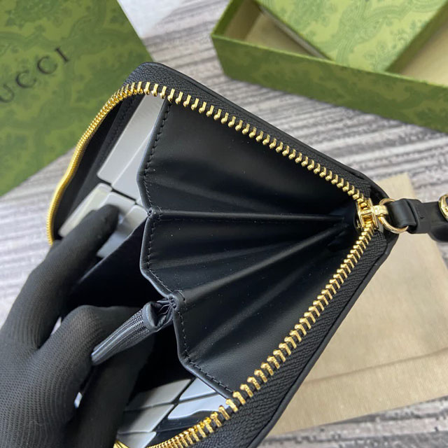 【GUCCI】グッチ 819122〔GGエンブレム〕ジップアラウンドウォレット ベージュ＆ブラック