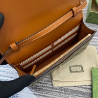 【GUCCI】グッチ 820688〔GGエンブレム〕レザーストラップ ウォレット ベージュ＆ブラウン 