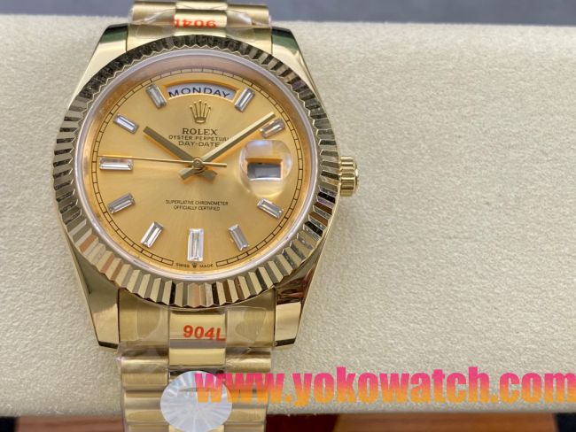 ロレックスコピー デイデイト 40mm 228238“シャンパンダイヤル・バゲットカットインデックス・18Kイエローゴールド仕様” ユニセックスモデル  