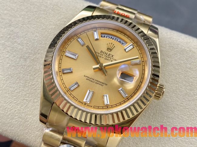 ロレックスコピー デイデイト 40mm 228238“シャンパンダイヤル・バゲットカットインデックス・18Kイエローゴールド仕様” ユニセックスモデル  