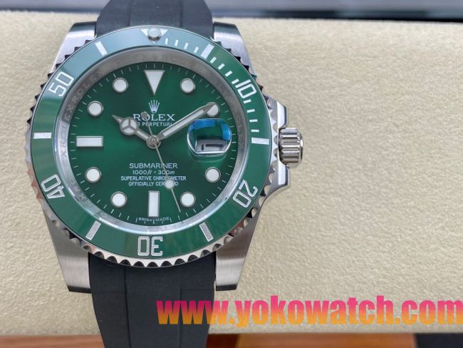 ロレックスコピー サブマリーナー 40mm 126610LV“グリーンダイアル・グリーンセラミックベゼル・904Lステンレス仕様” ユニセックスモデル