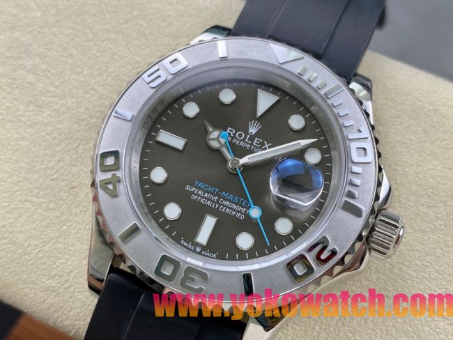 ロレックスコピー ヤチトーマスター 40mm 126622“ダークグレー文字盤・シルバーベゼル・904Lステンレス仕様・超強力アイスブルー夜光” ユニセックスモデル